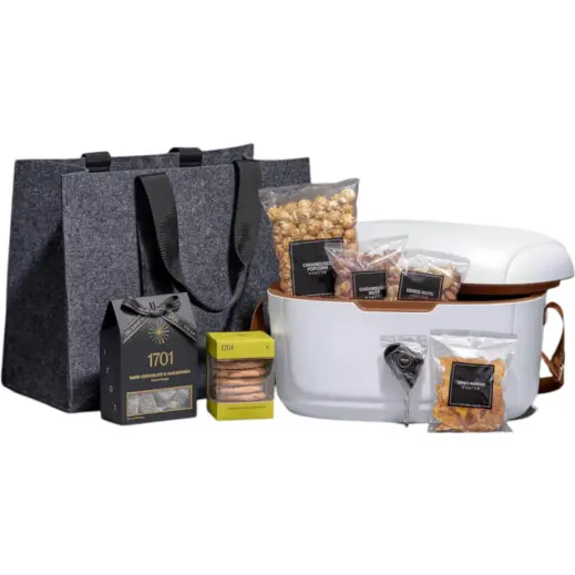 Yatta Elegant Escape Hamper Off White